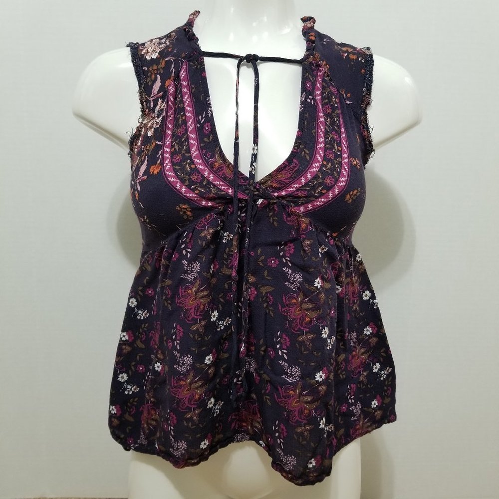 Full Tilt top XS floral print sleeveless tie neck cutout hi low shirttail hem